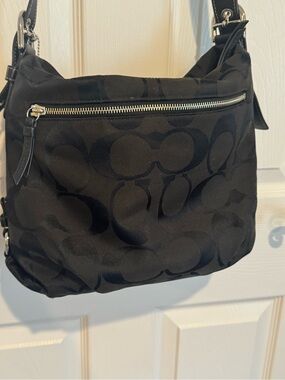 Coach Black Signature Crossbody Swingpack F15167 Silver Hardware